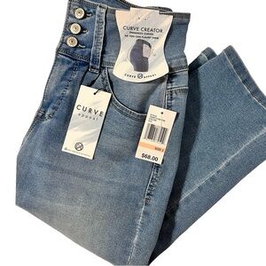 NWT $68 Curve Appeal Stretch Capri